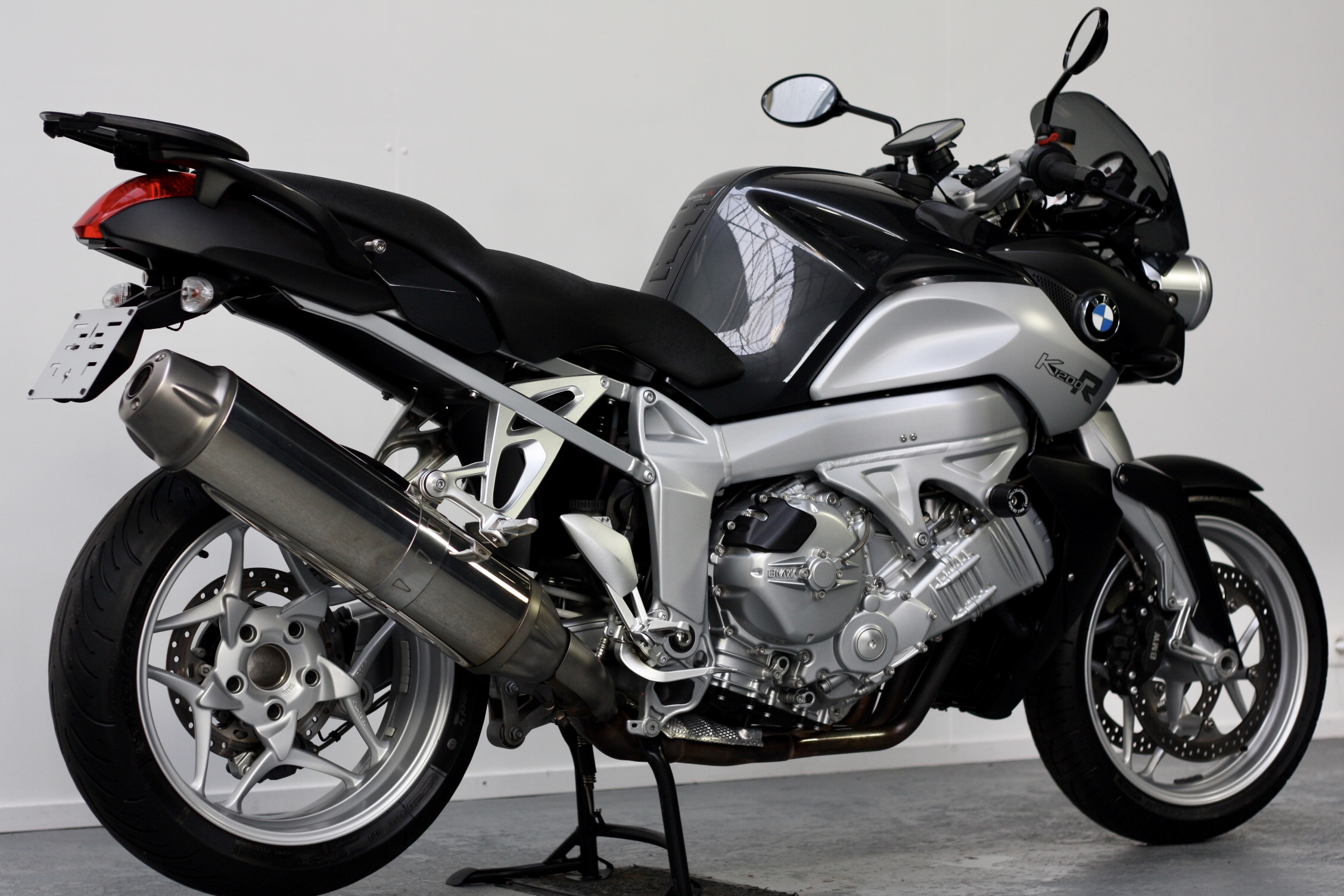 BMW K1200R 2006 3 - Fuel Motors