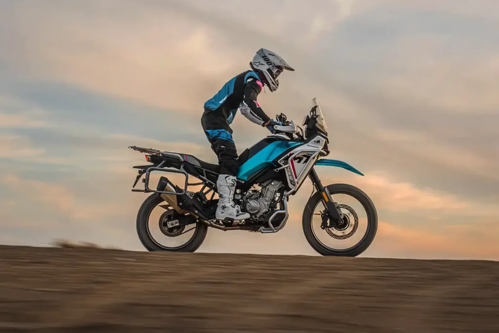 CFMOTO 450 MT 2026 - Bleue Zéphyr